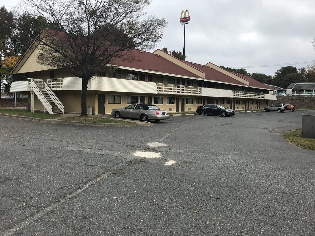 Royal Inn Charlotte Exteriér fotografie